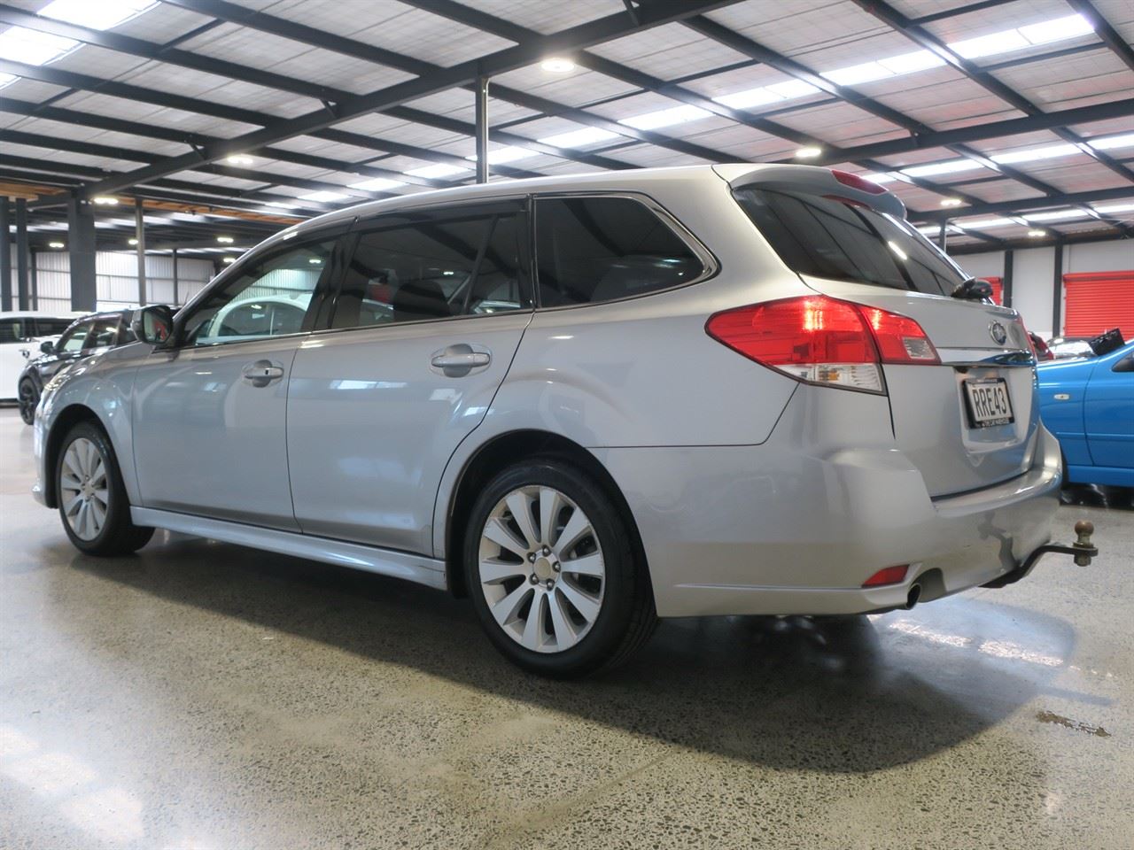 Vehicle image 4