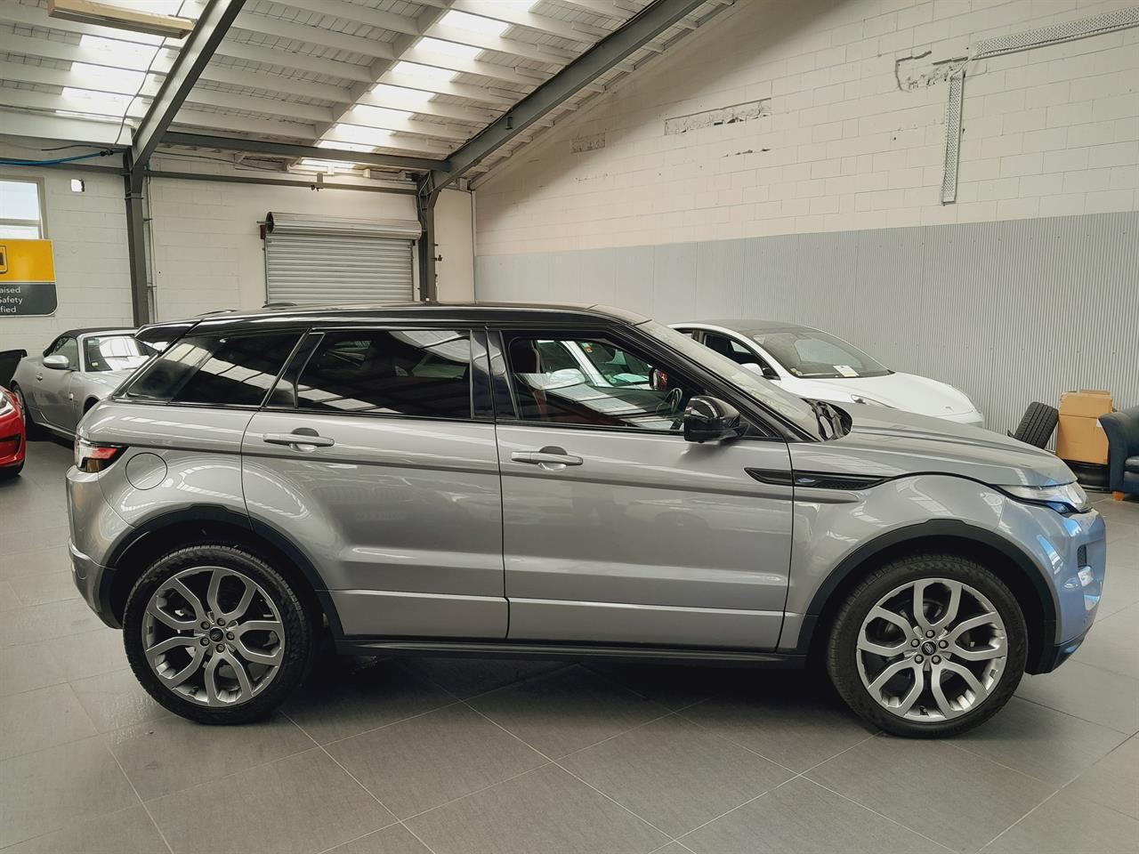 Vehicle image 3