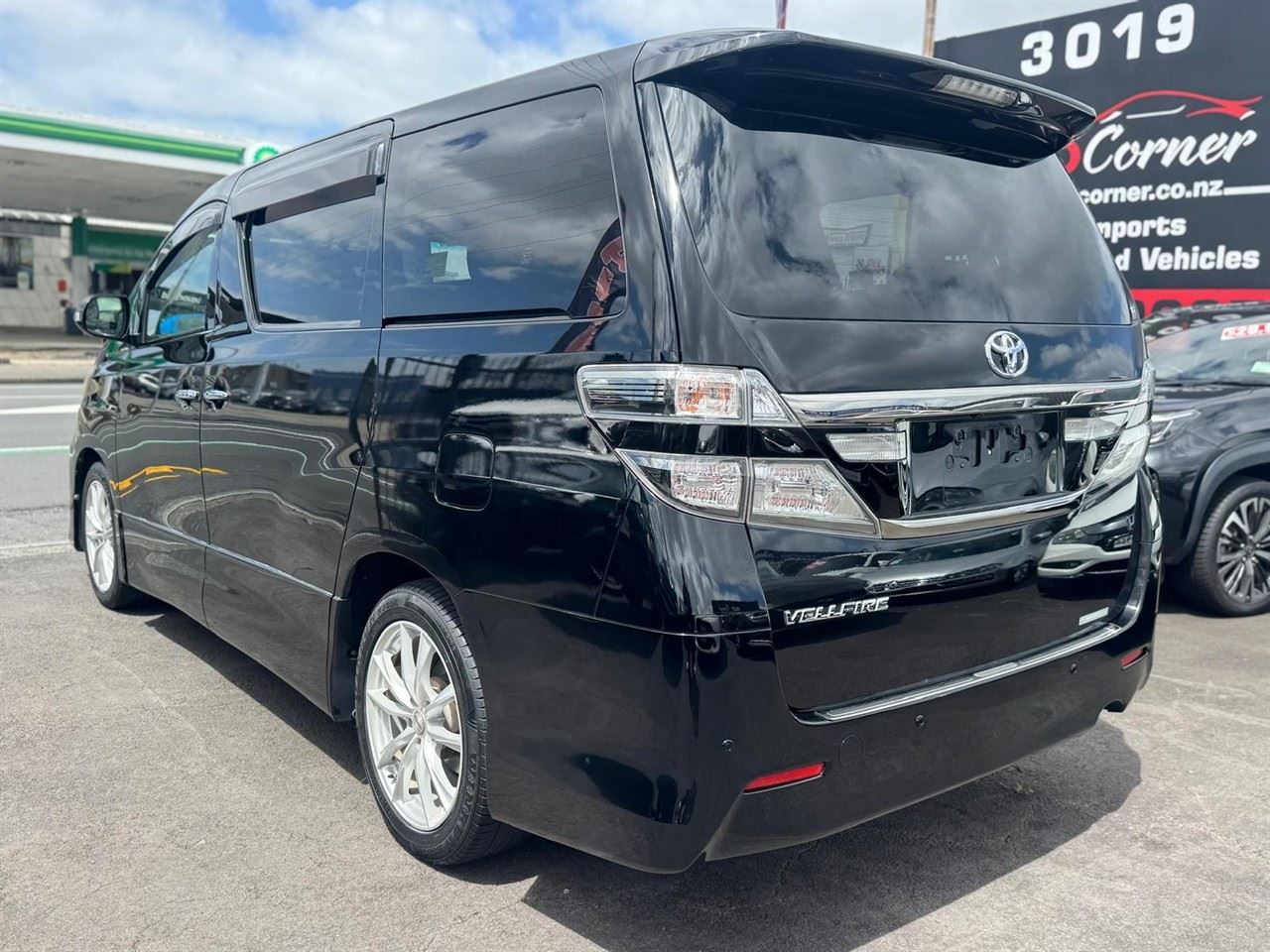 Vehicle image 2