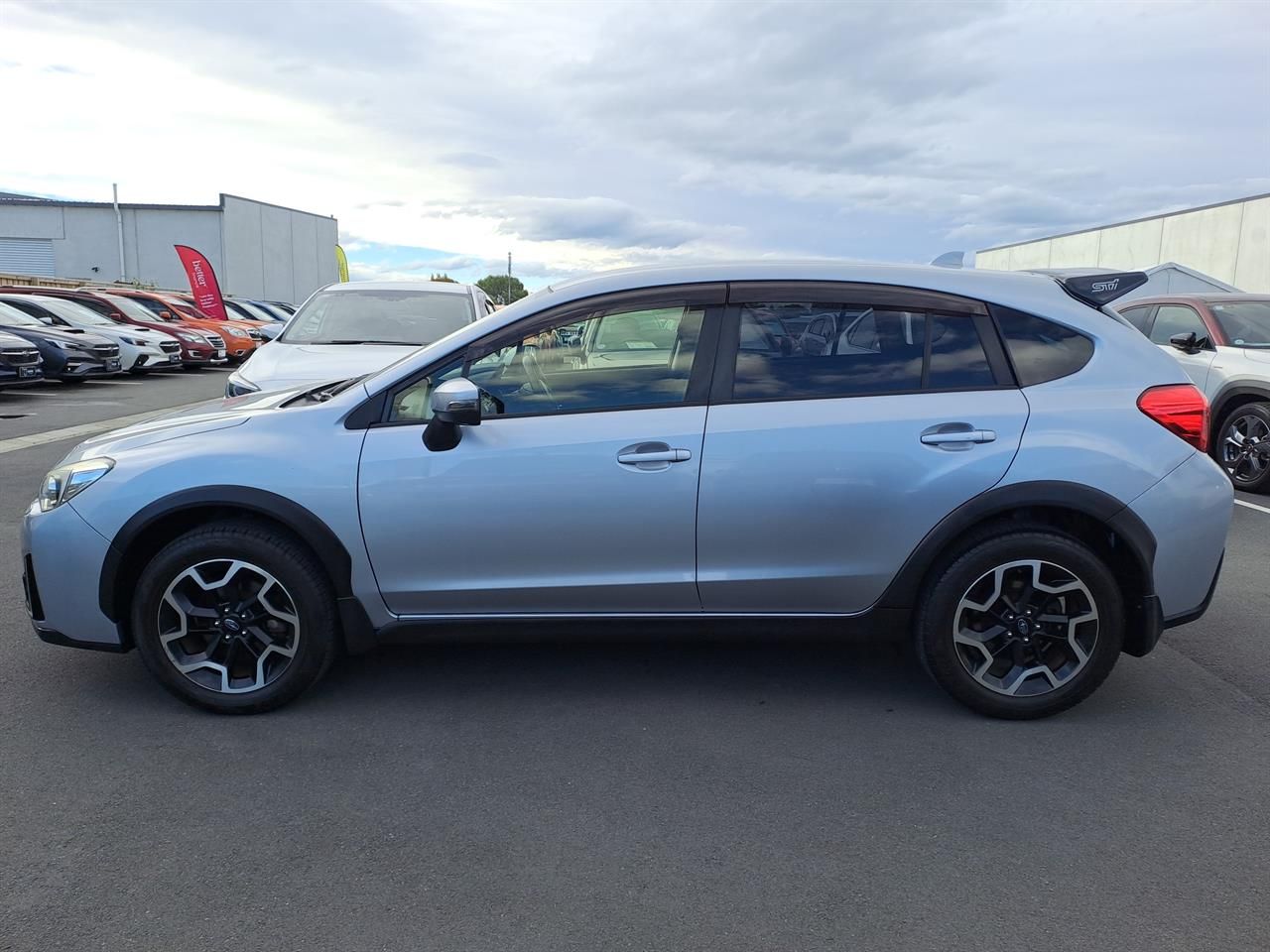 Vehicle image 4