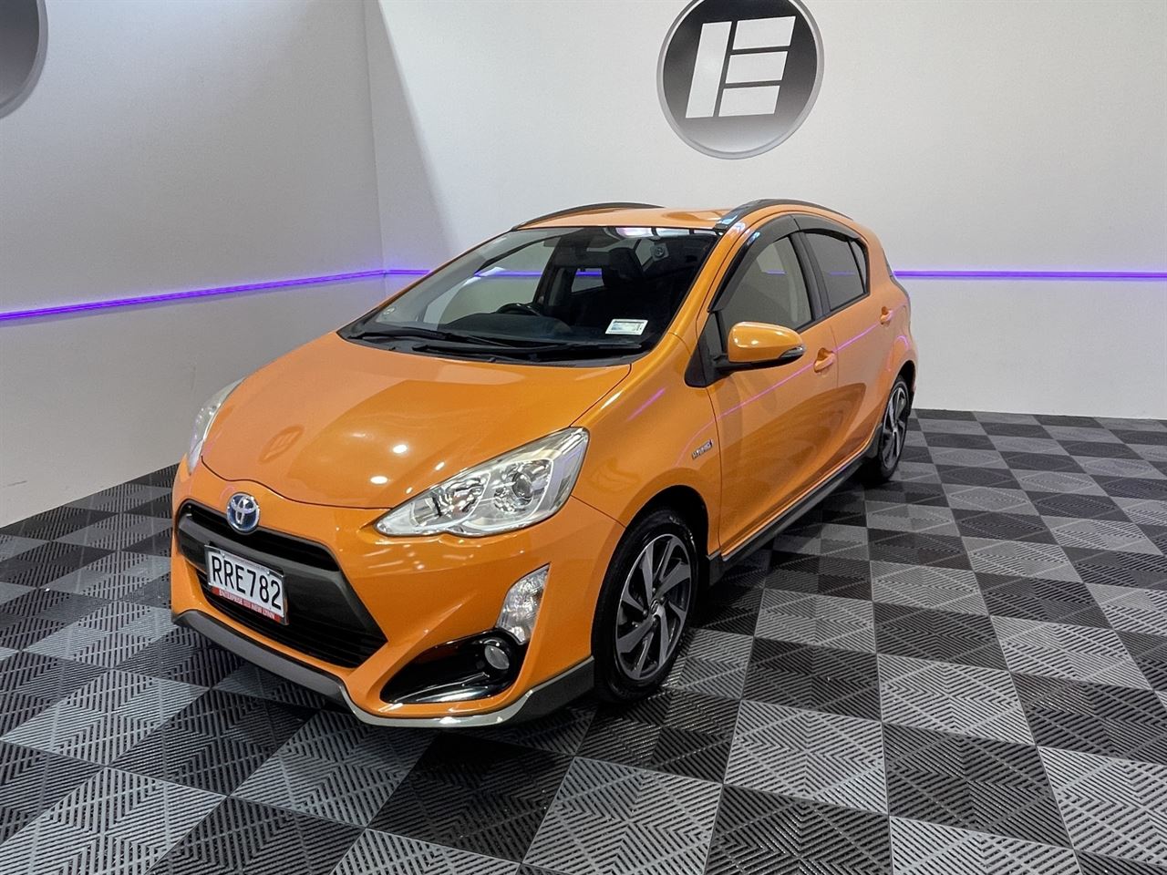 Vehicle image 3