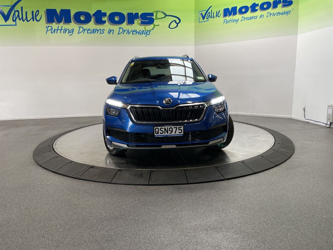 Vehicle image 2