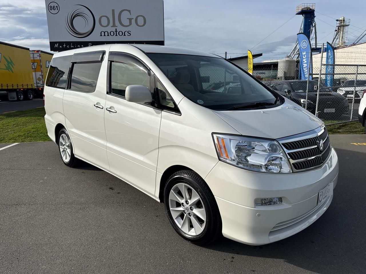 Vehicle image 2
