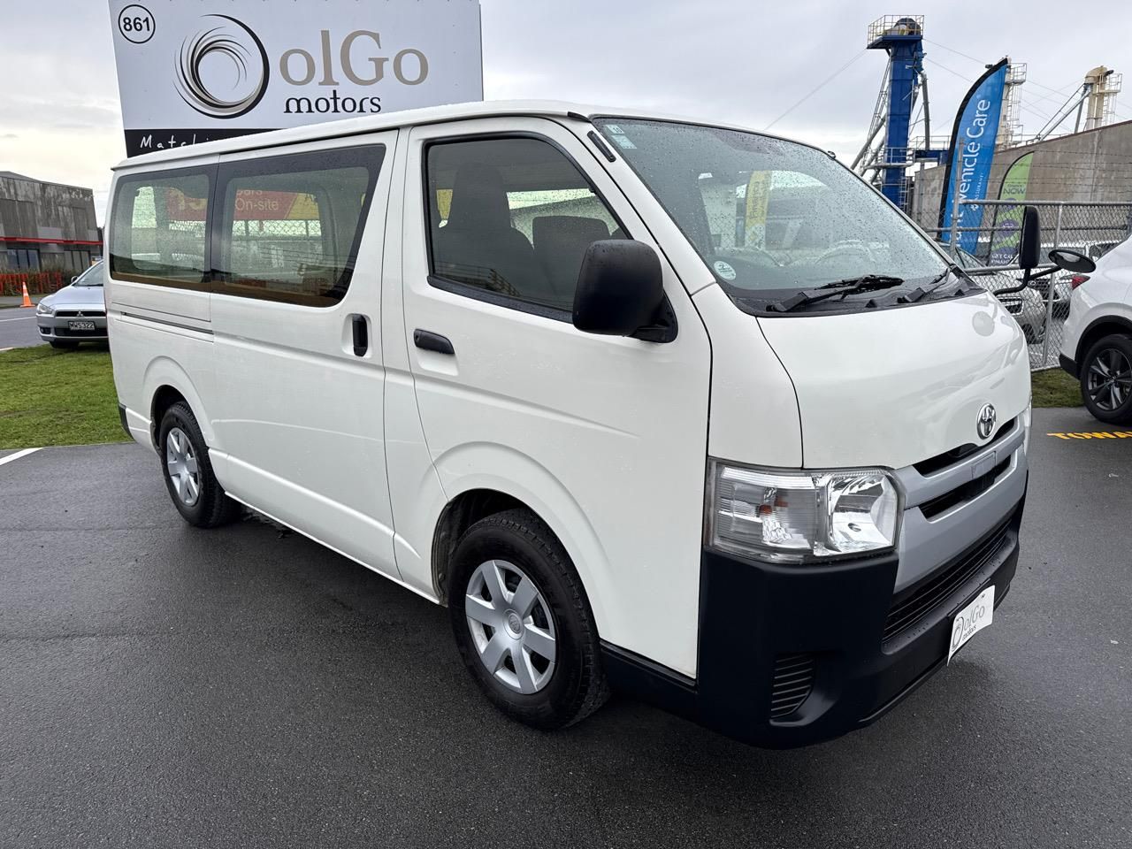 Vehicle image 2