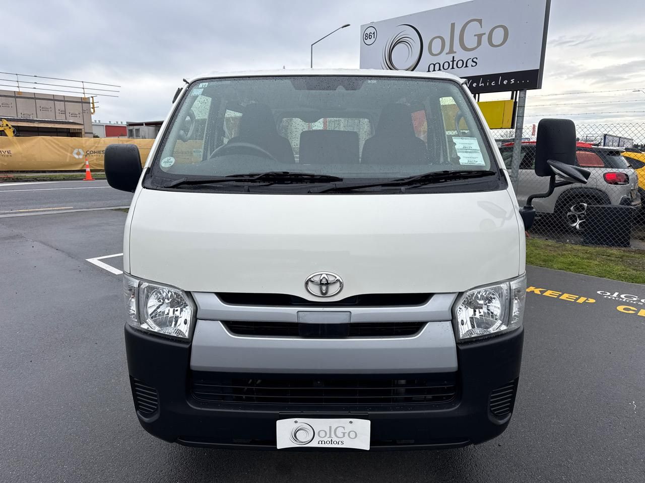 Vehicle image 3