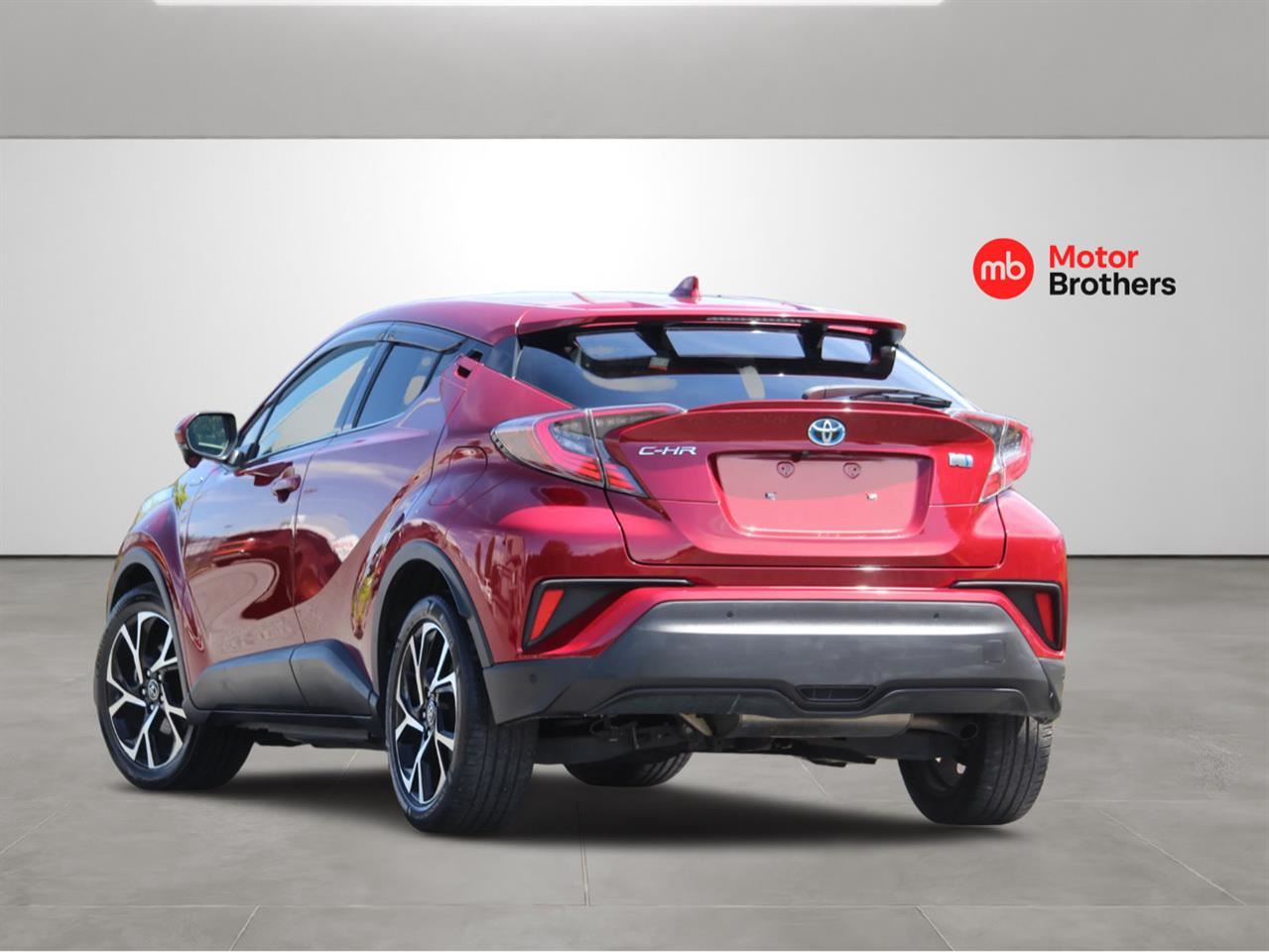 Vehicle image 4