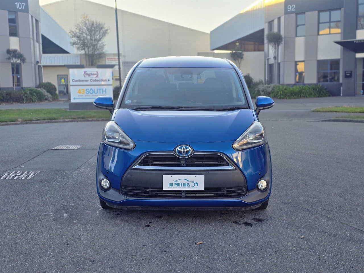 Vehicle image 2