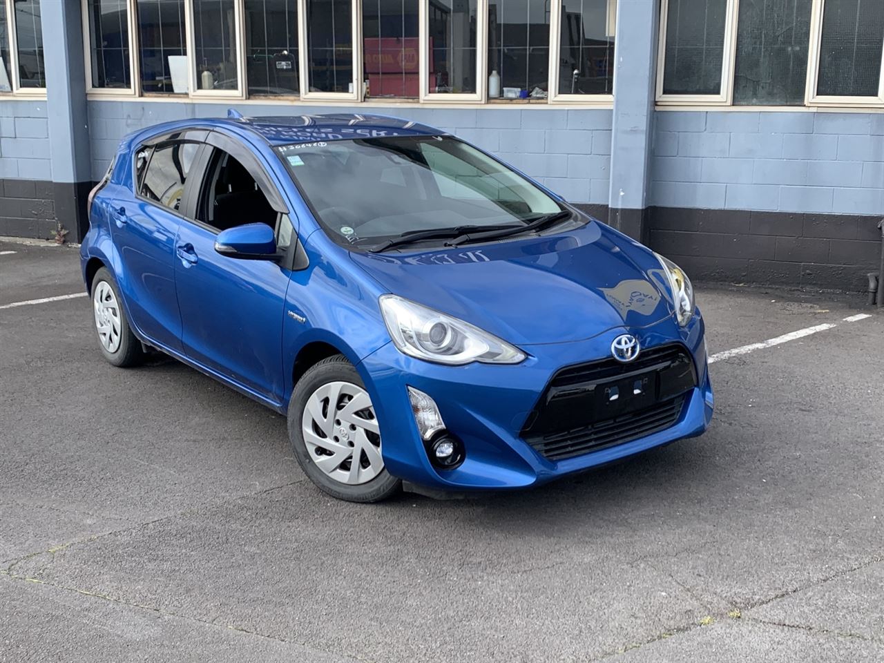 Vehicle image 1