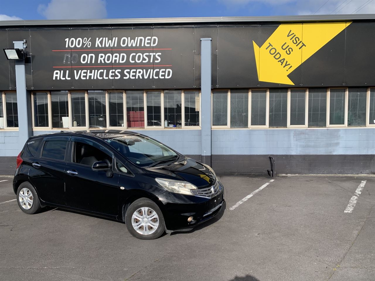 Vehicle image 4