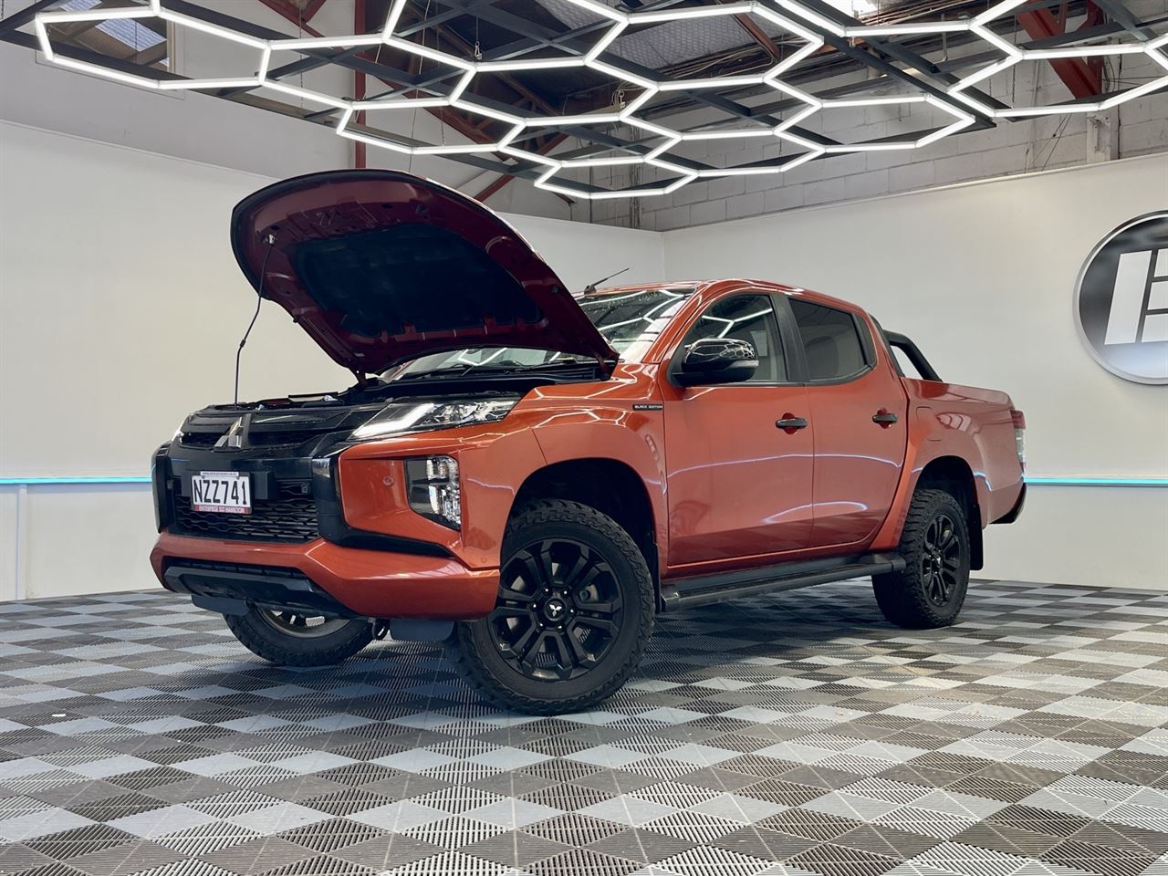 Vehicle image 3