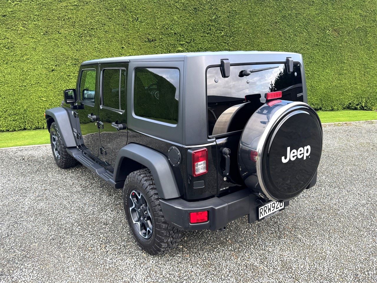 Vehicle image 4