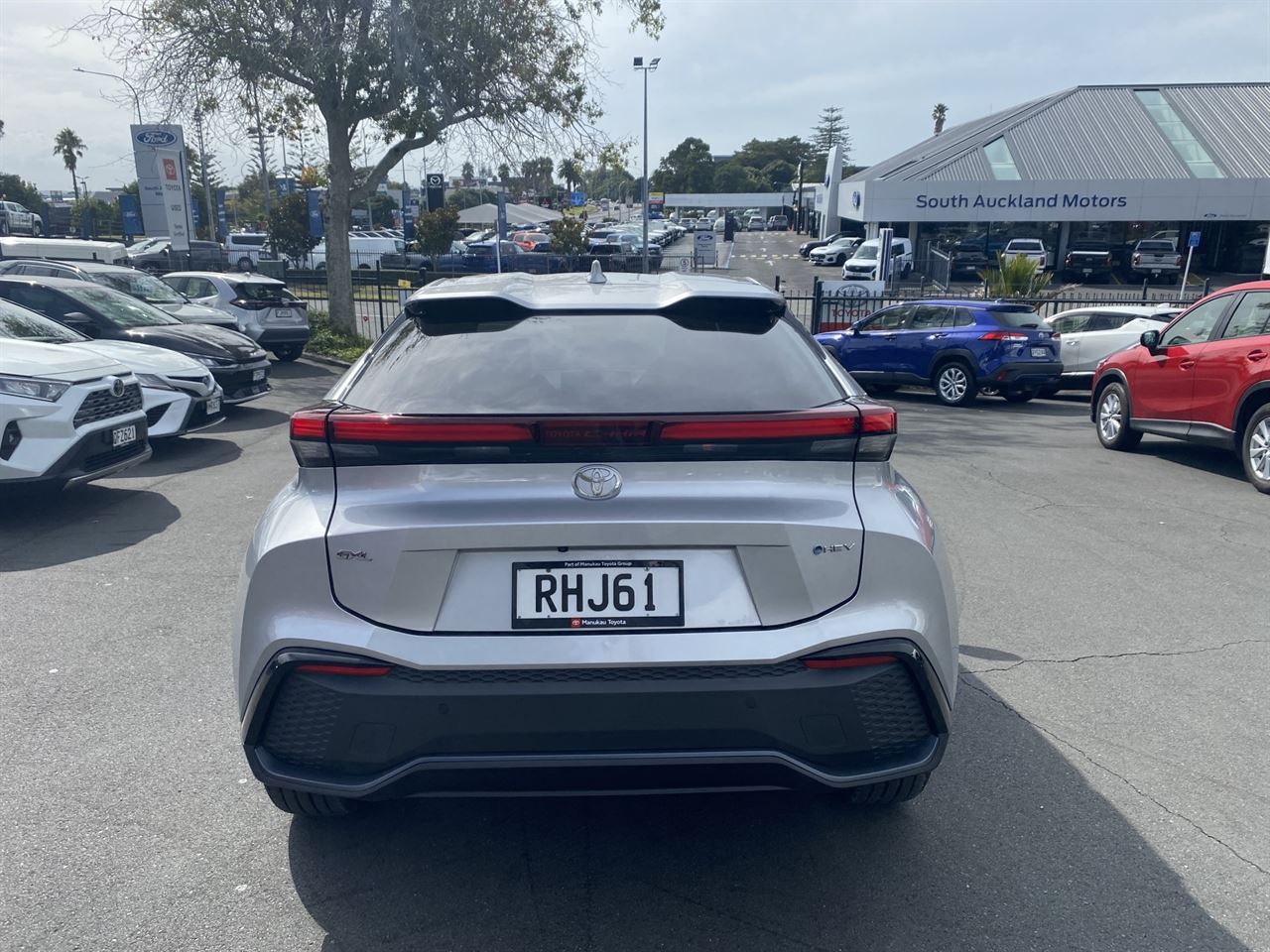 Vehicle image 3