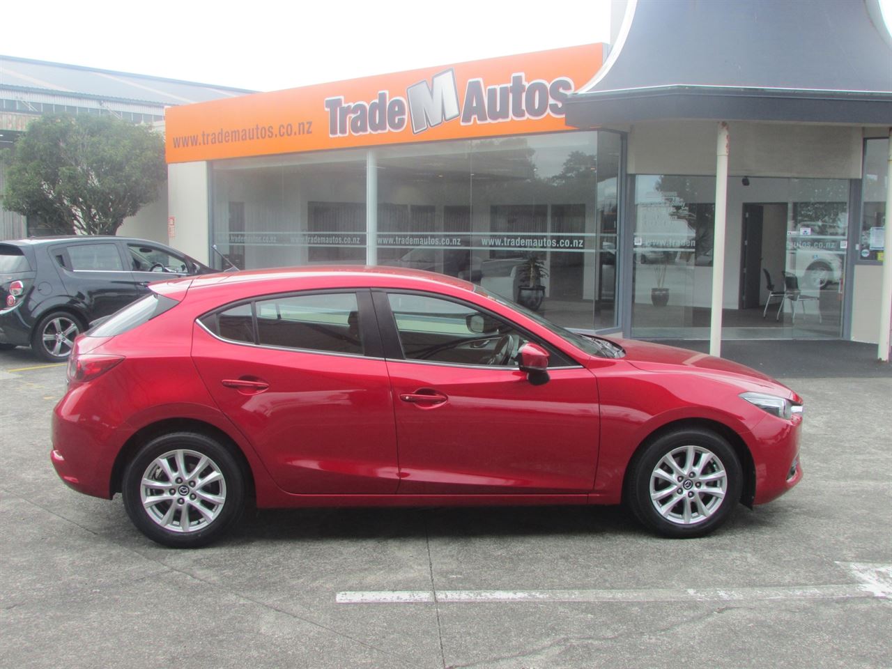 Vehicle image 3