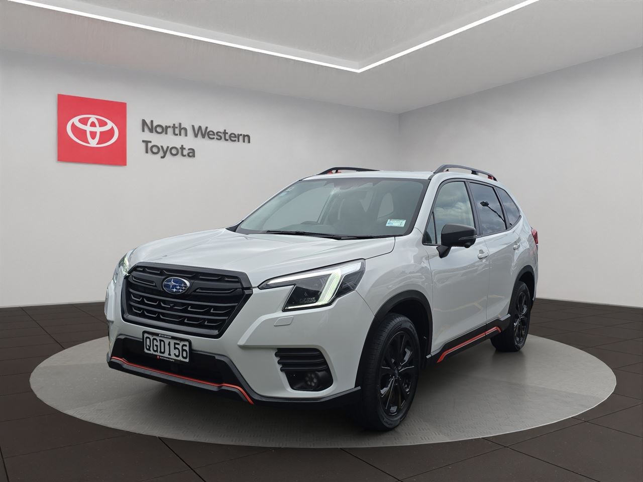 Vehicle image 3