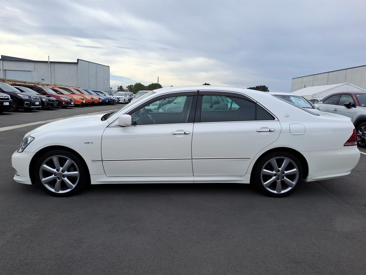 Vehicle image 4