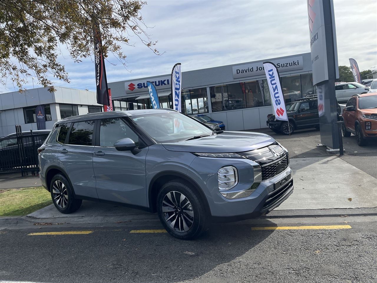 Vehicle image 1