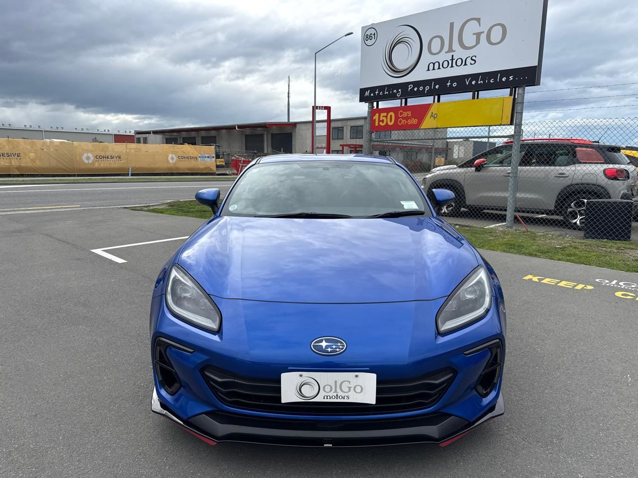 Vehicle image 3