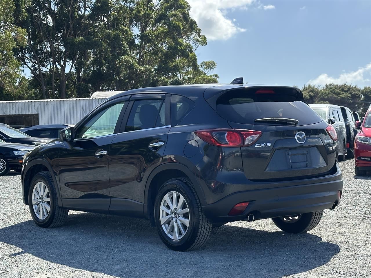 Vehicle image 4