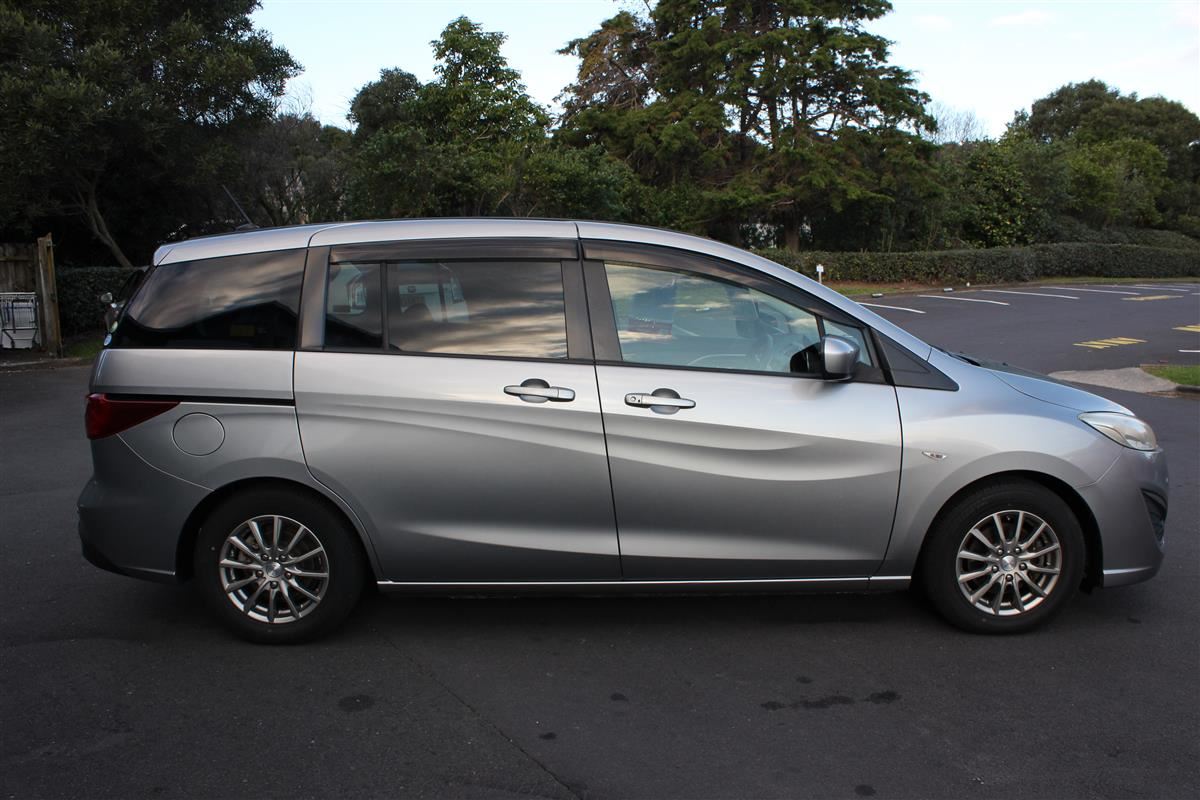 Vehicle image 5