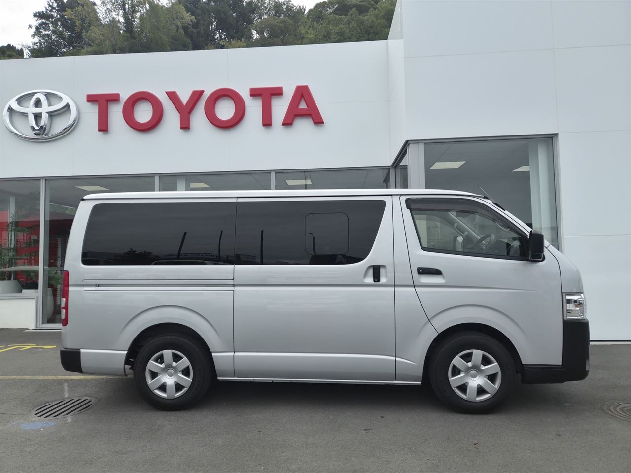 Vehicle image 2
