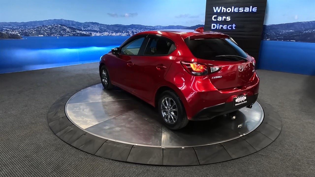 Vehicle image 3