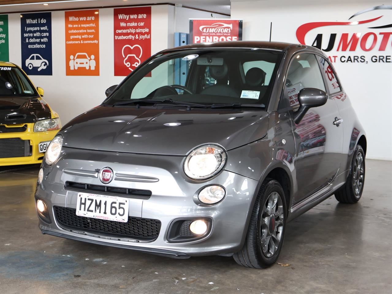 Vehicle image 3