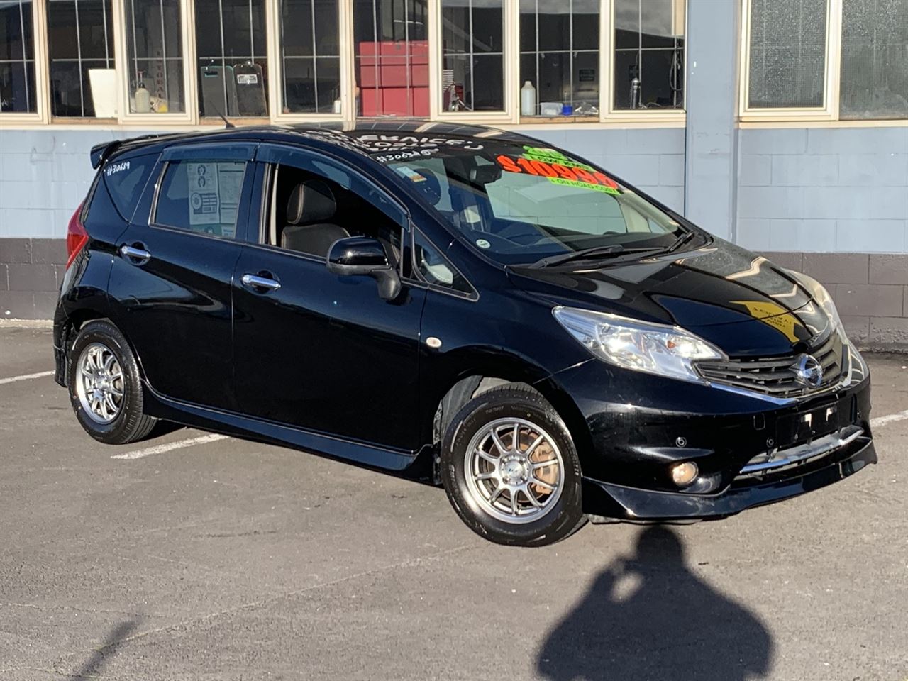 Vehicle image 3