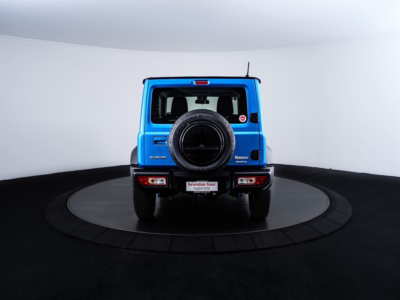 Vehicle image 4