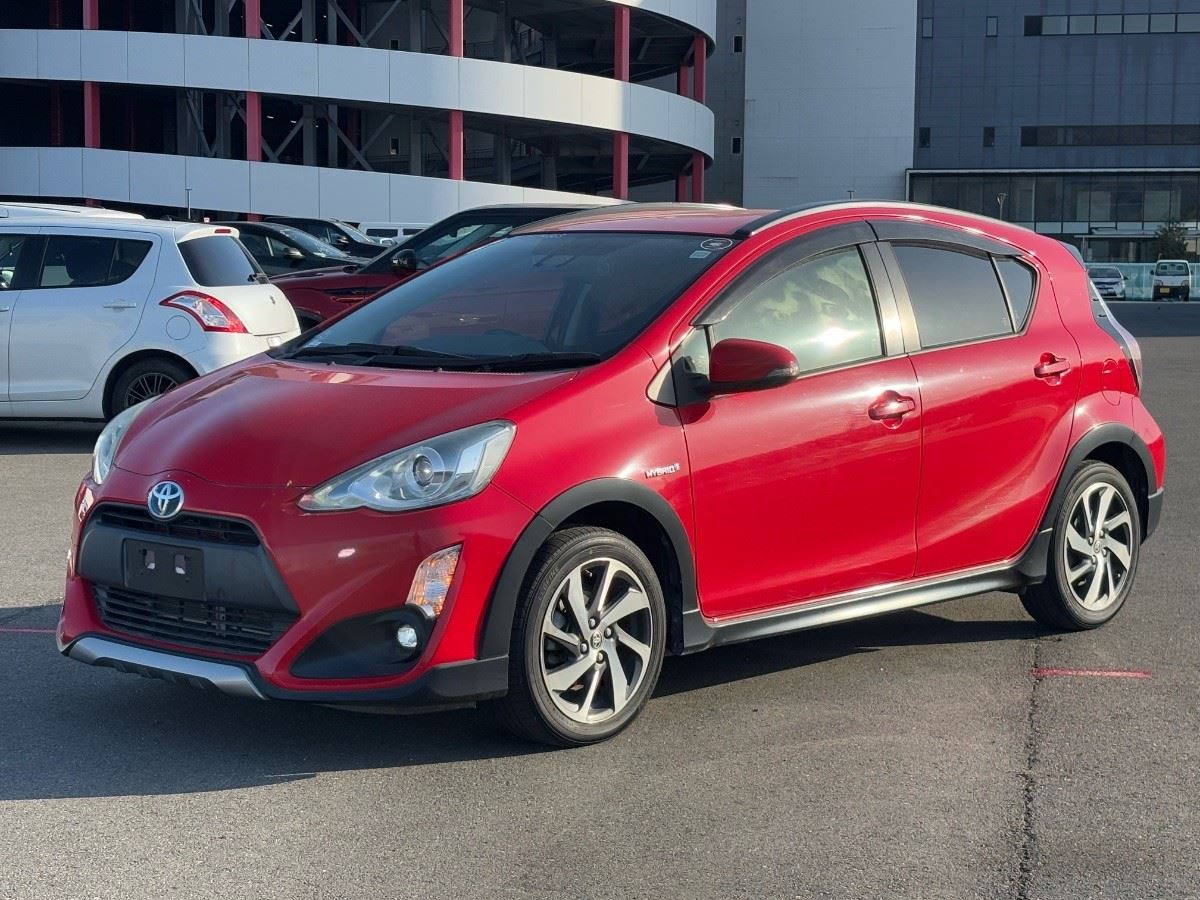 Vehicle image 5