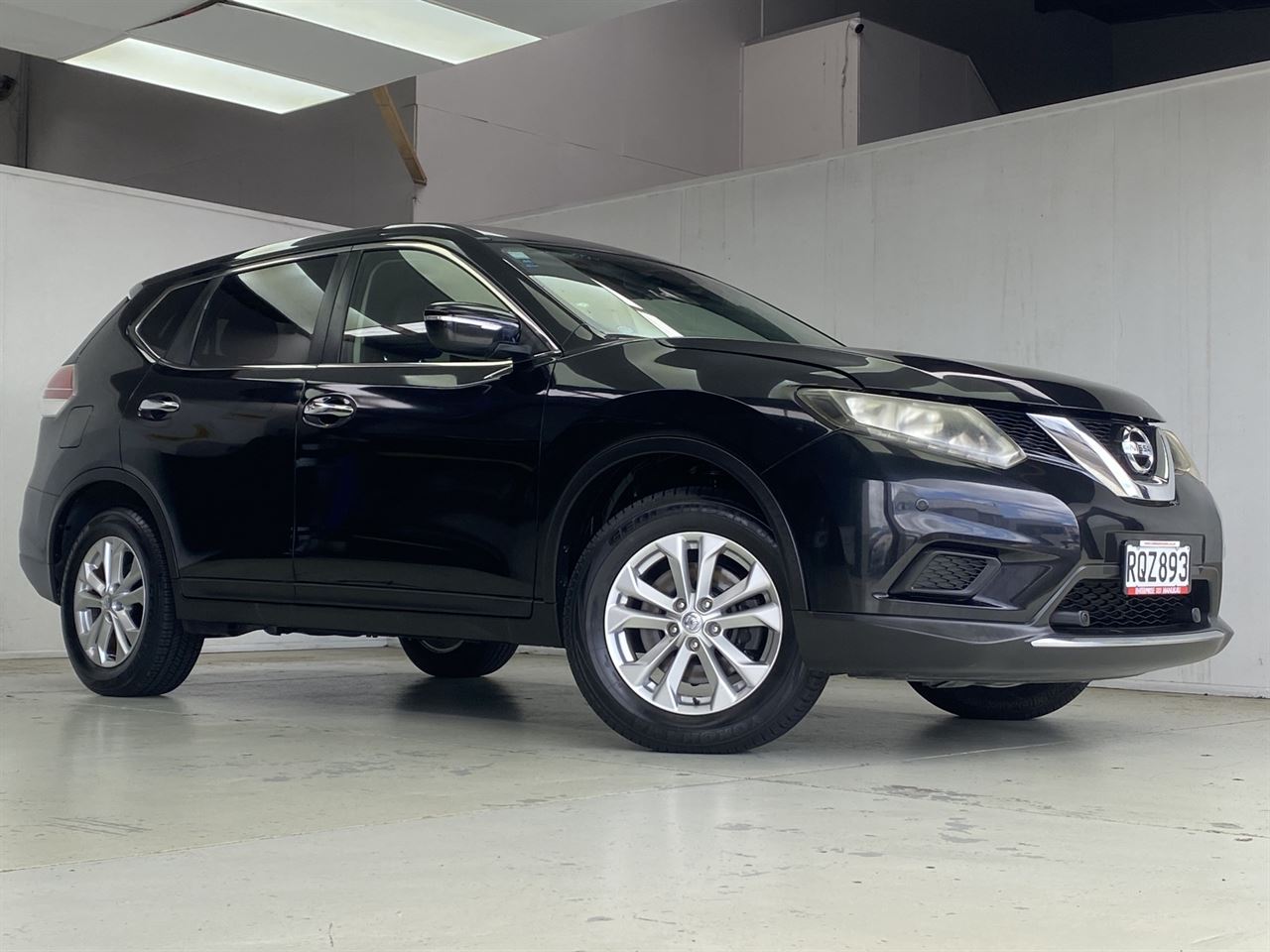 Vehicle image 3