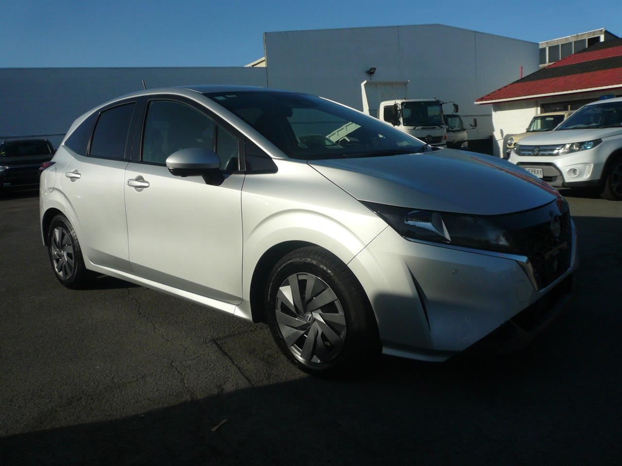 Vehicle image 3