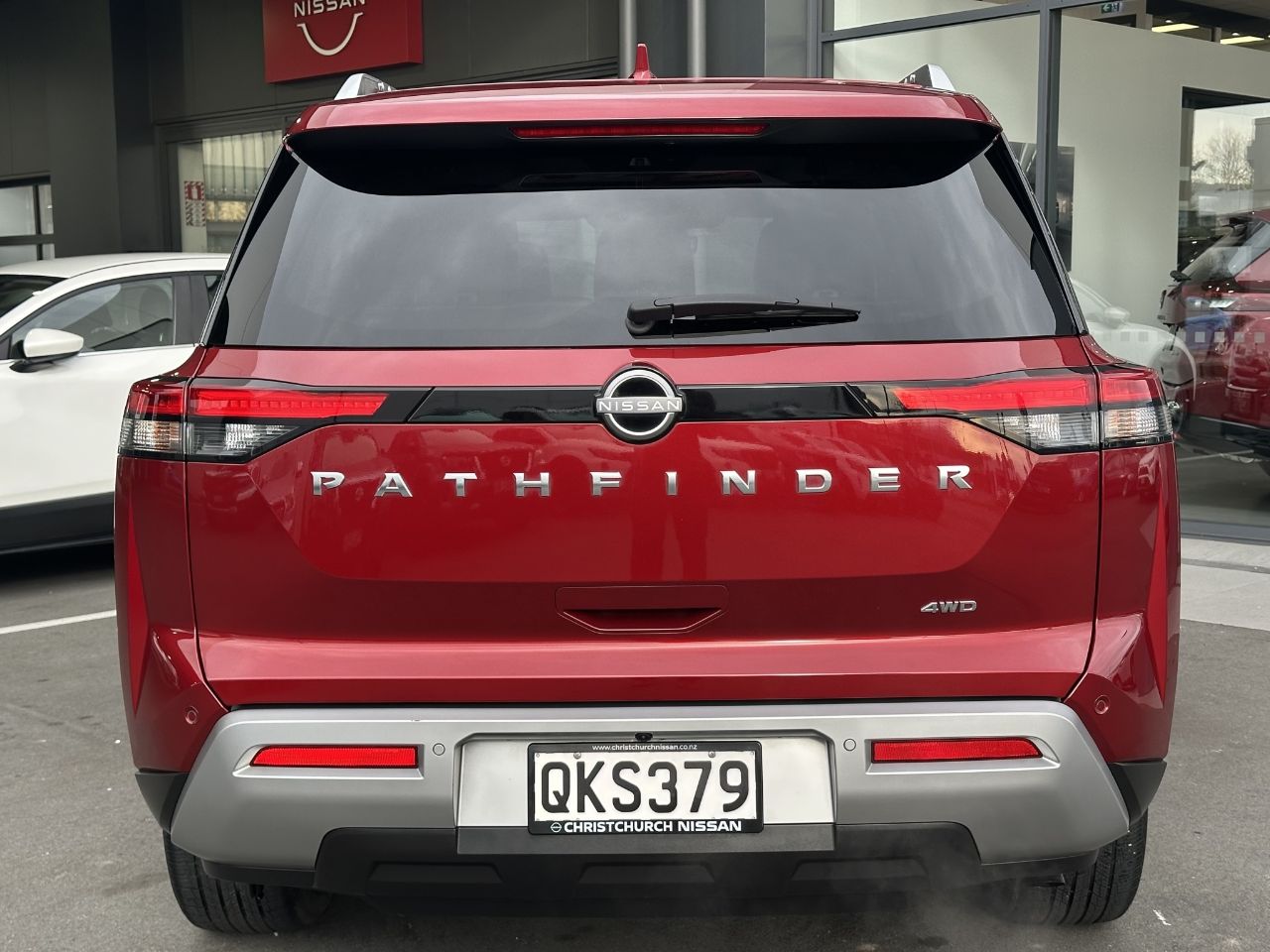 Vehicle image 5