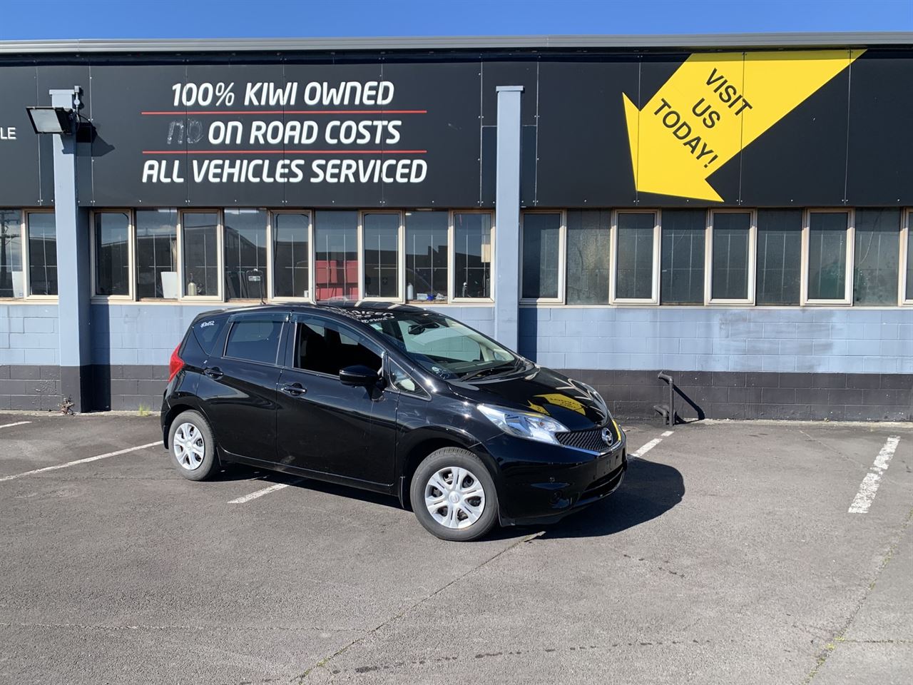Vehicle image 4