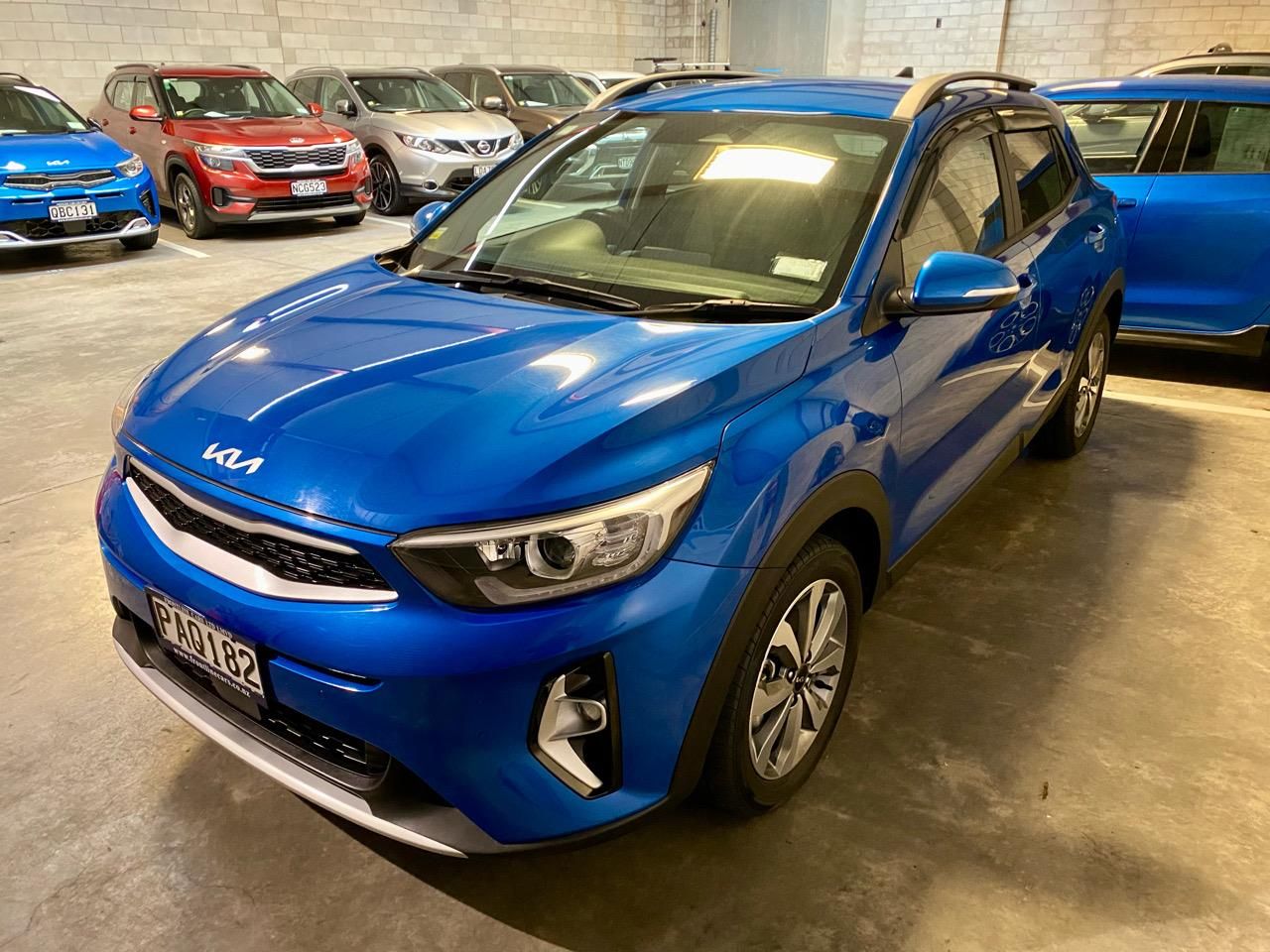 Vehicle image 4