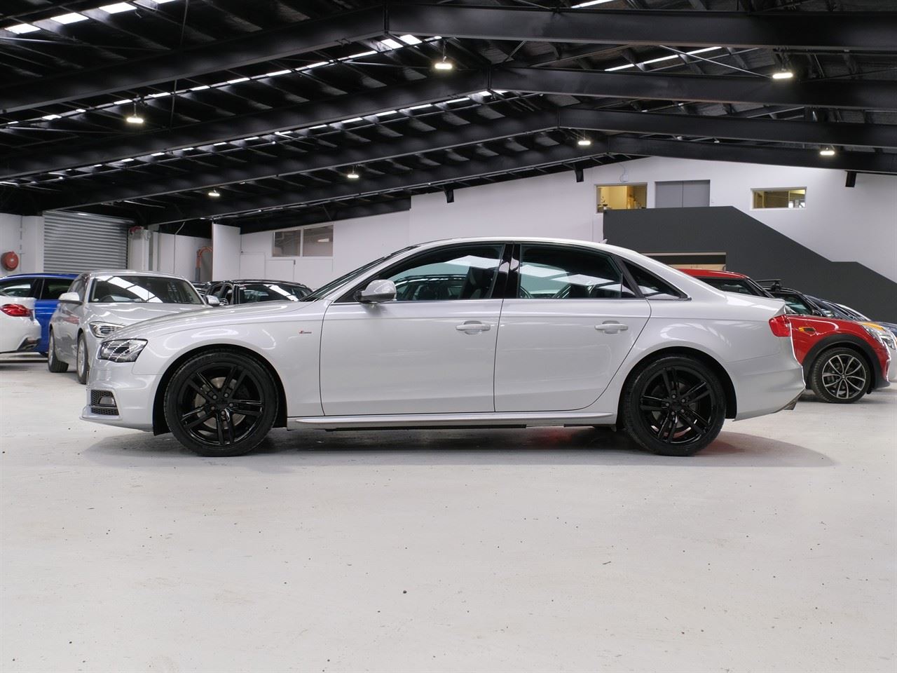 Vehicle image 5