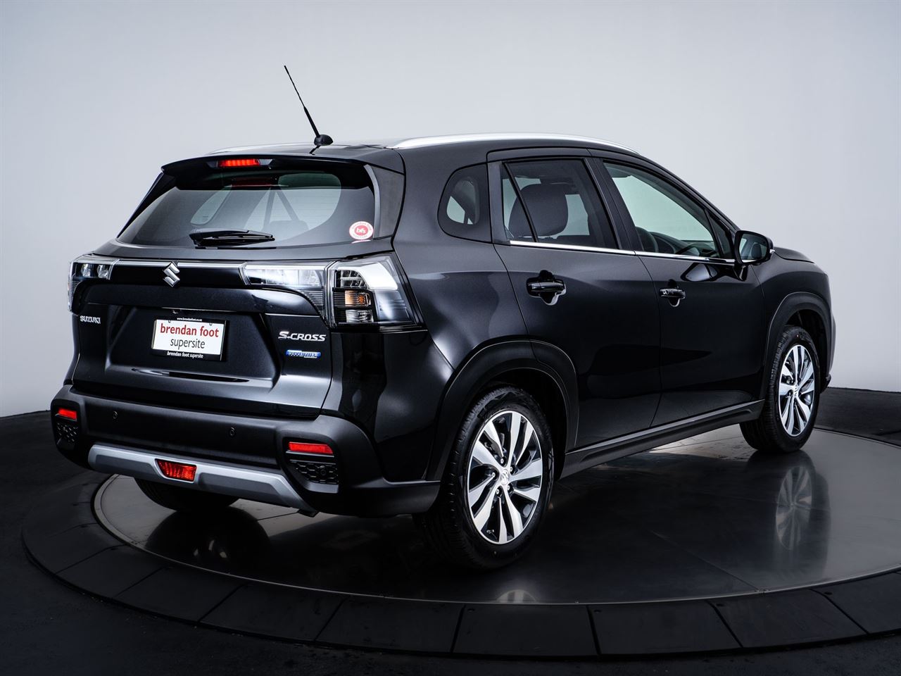 Vehicle image 3