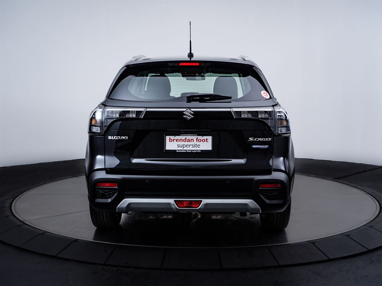 Vehicle image 4
