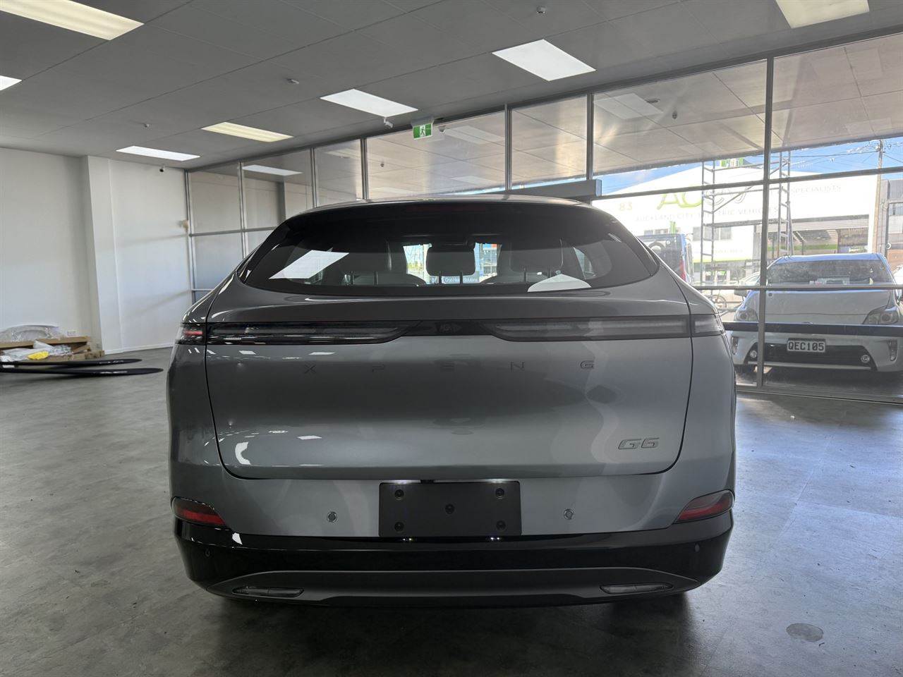 Vehicle image 4