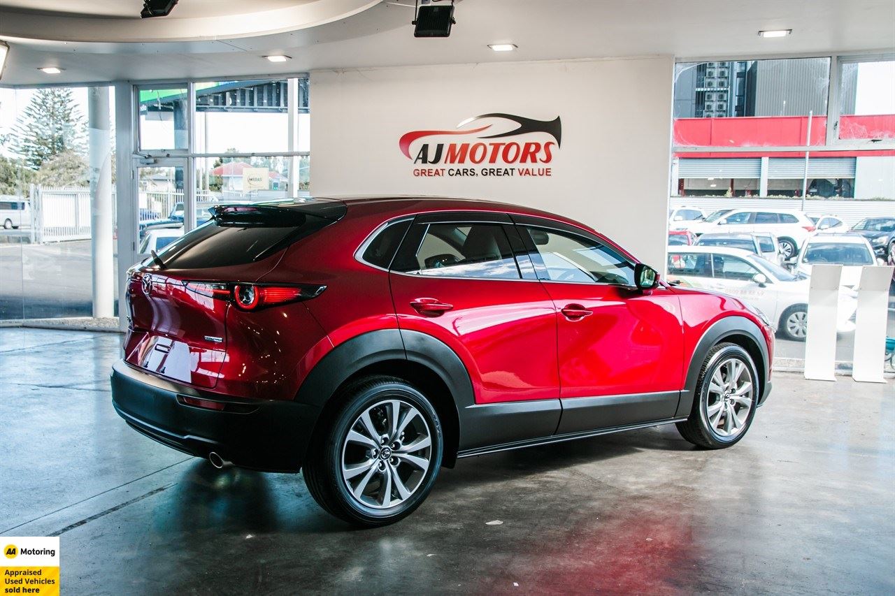 Vehicle image 3