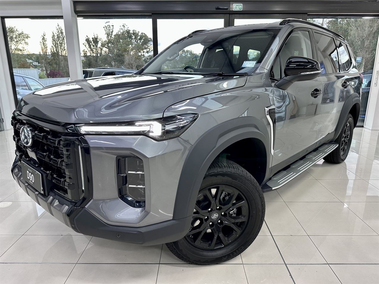 Vehicle image 3
