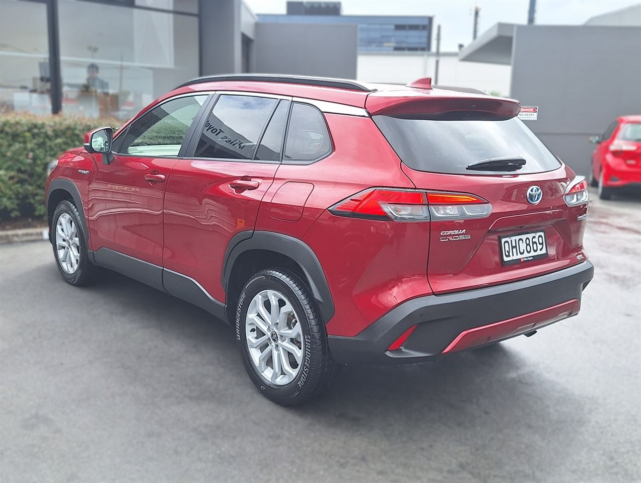Vehicle image 5