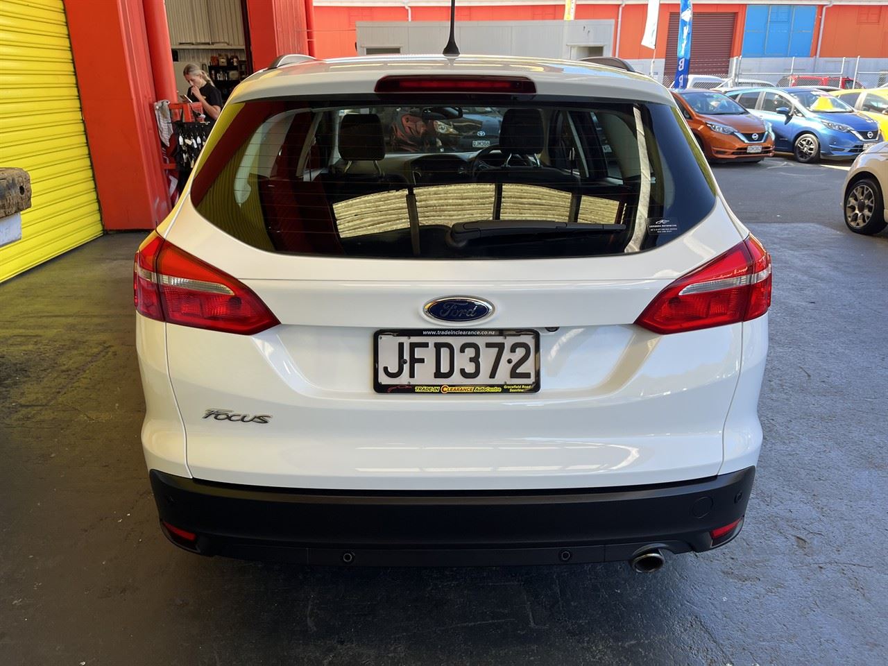 Vehicle image 5