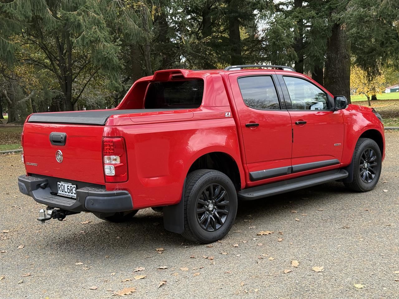 Vehicle image 5