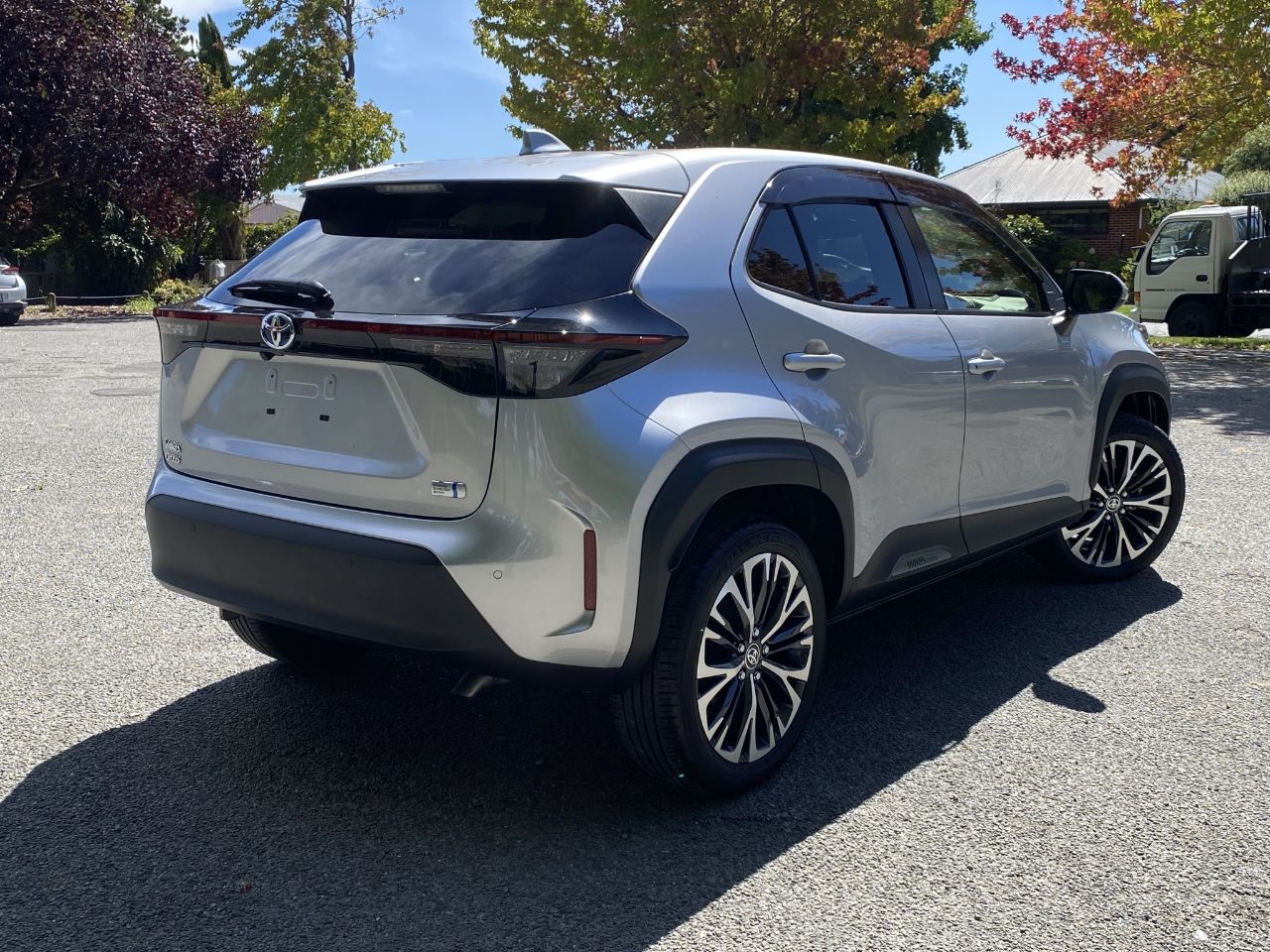 Vehicle image 5