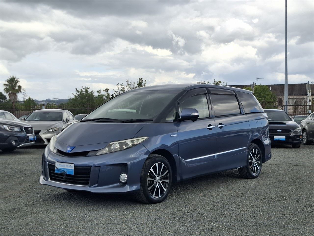 Vehicle image 3