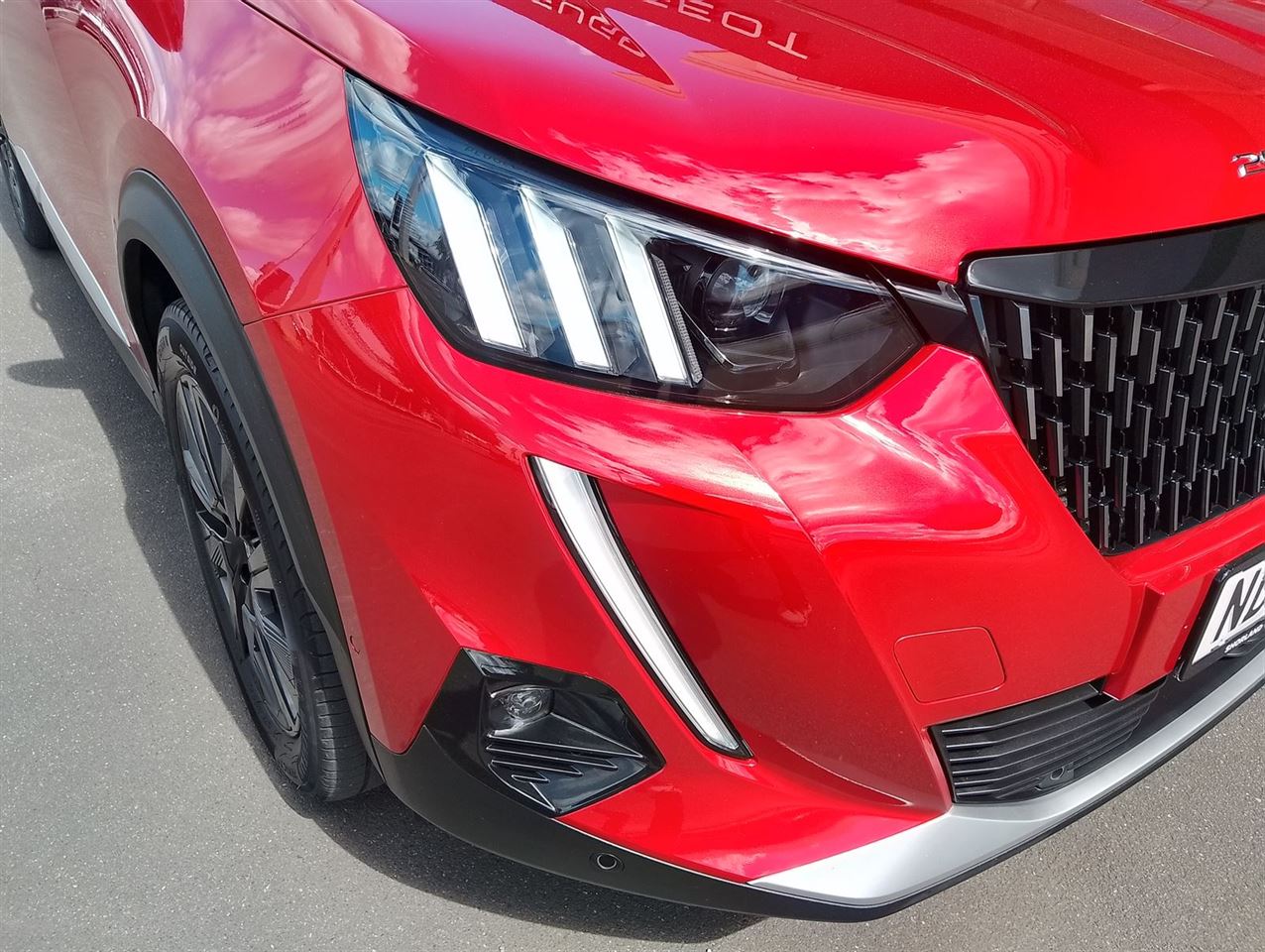 Vehicle image 3