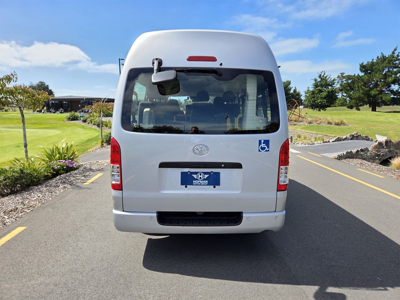 Vehicle image 5