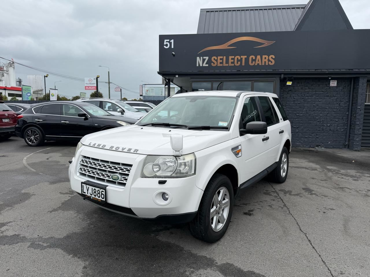 Vehicle image 3