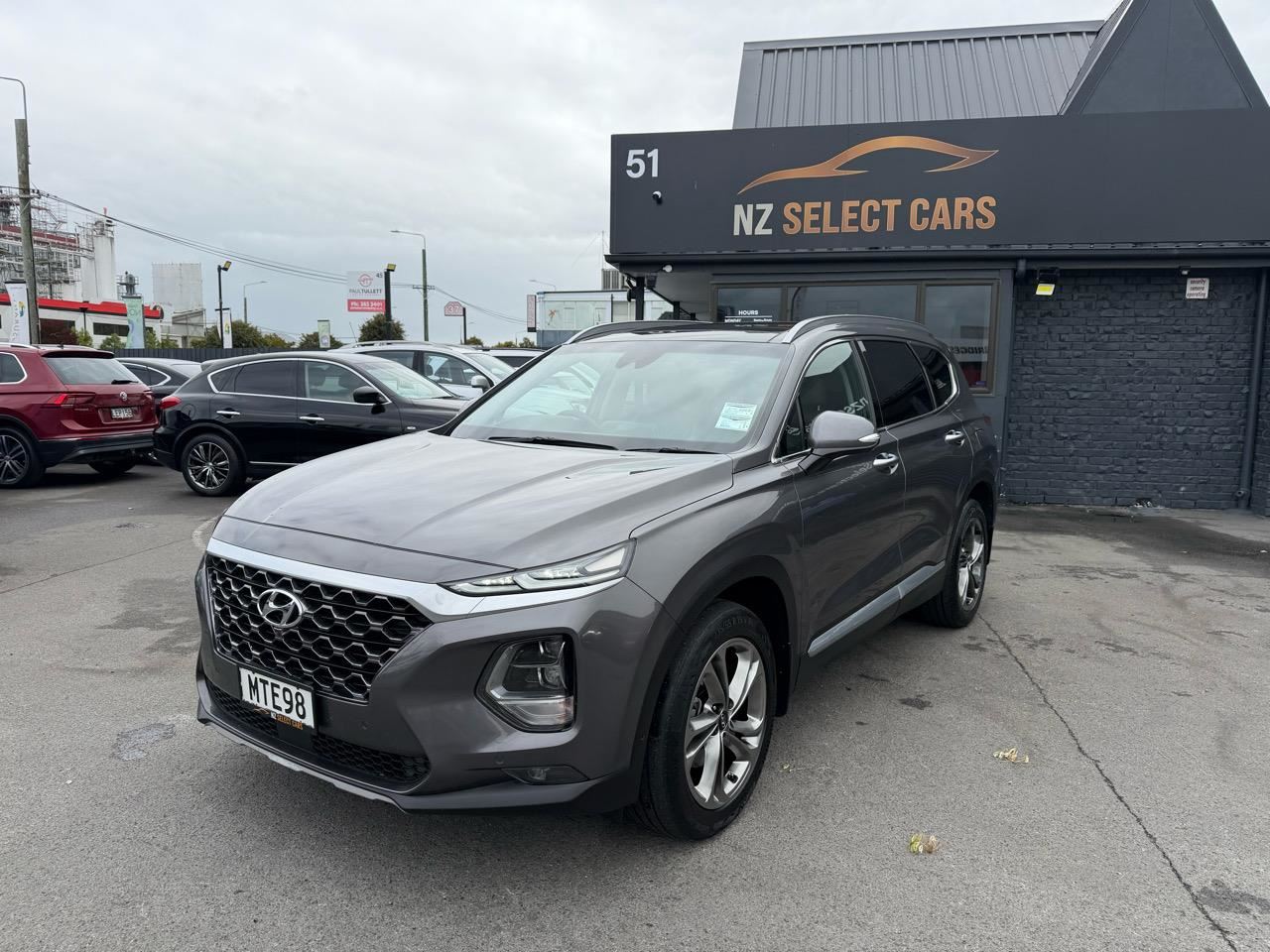 Vehicle image 3