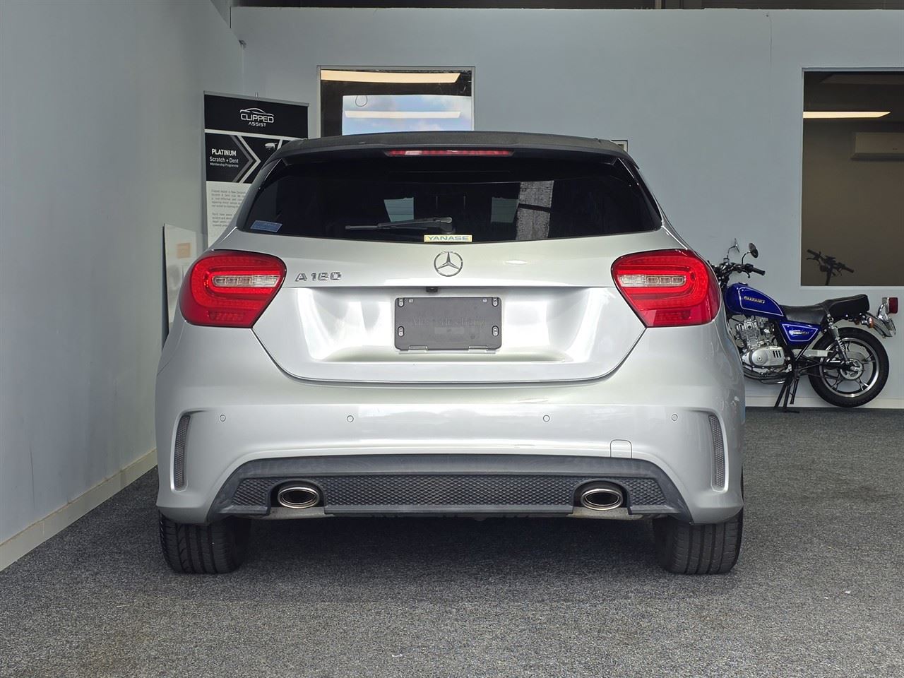 Vehicle image 5